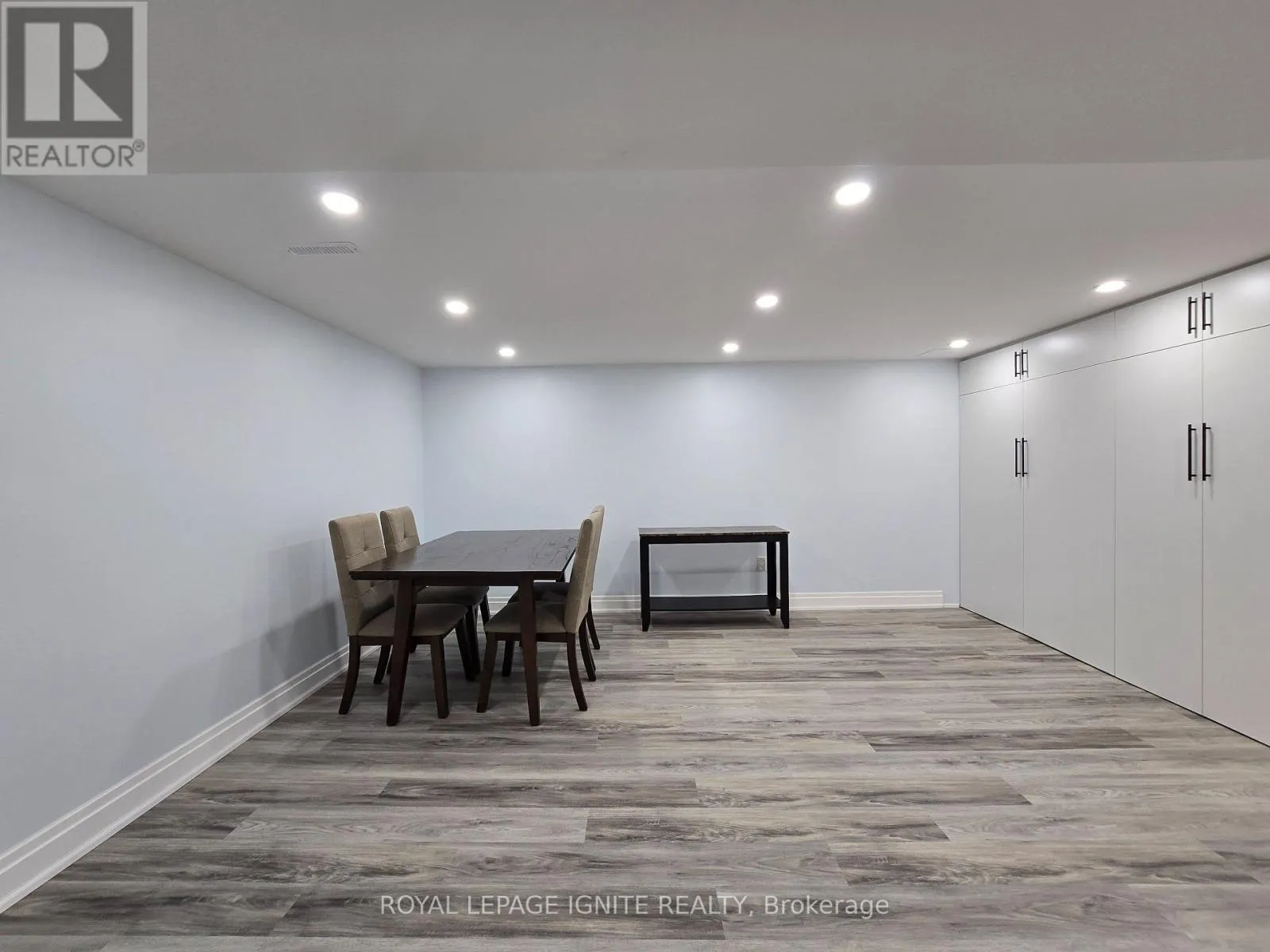 BASEMENT - 764 ELGIN STREET
