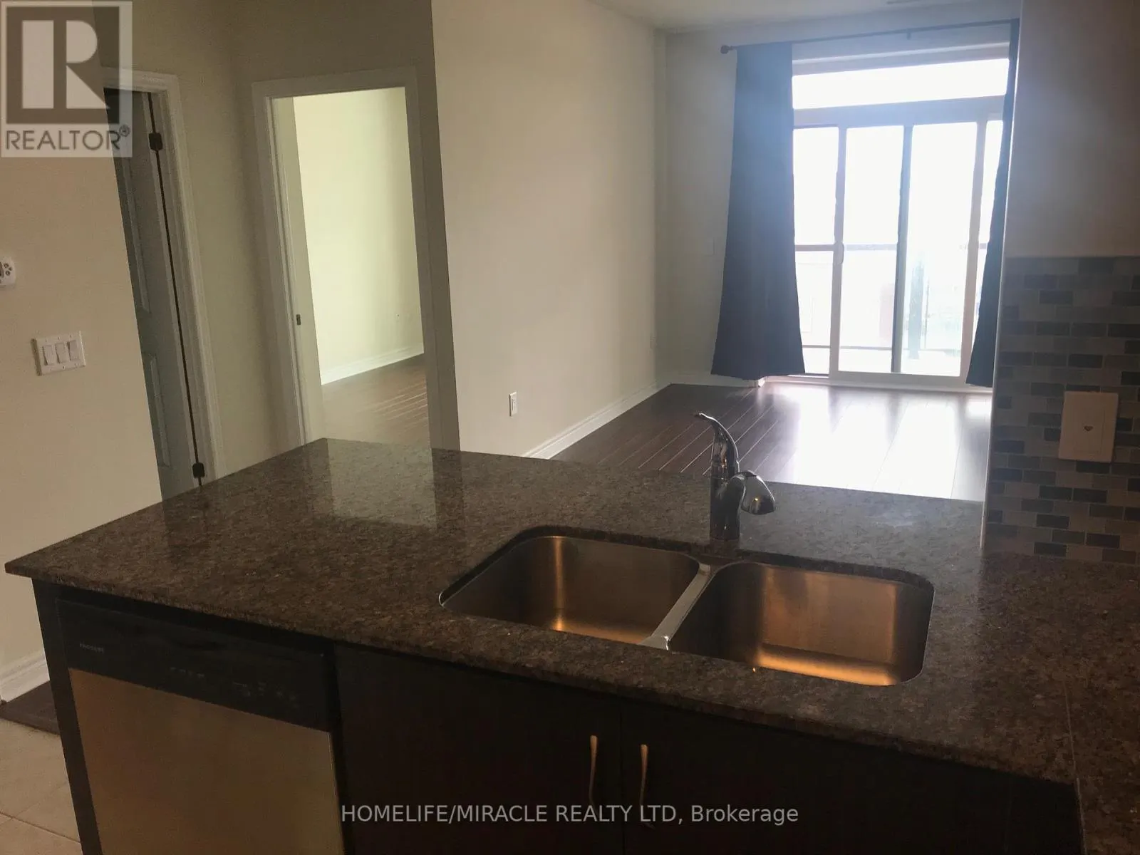 405 - 7325 MARKHAM ROAD