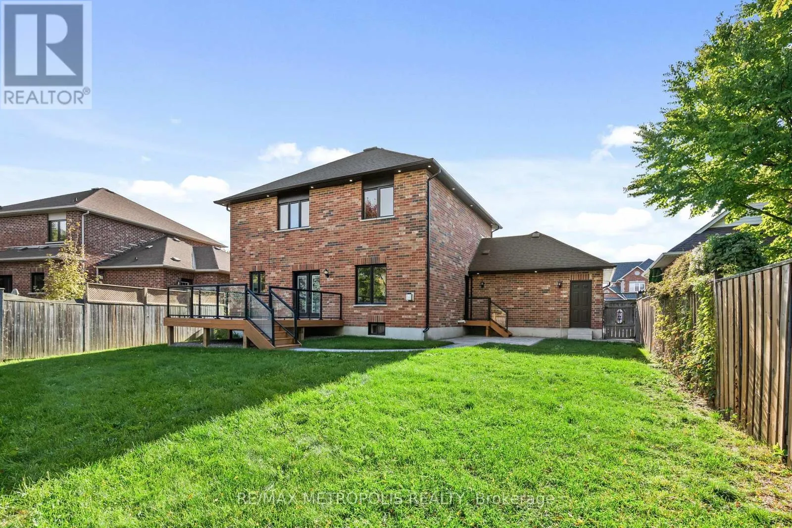 35 NELKYDD LANE