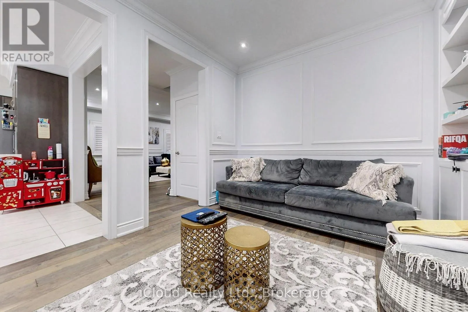 280 MILLER PARK AVENUE