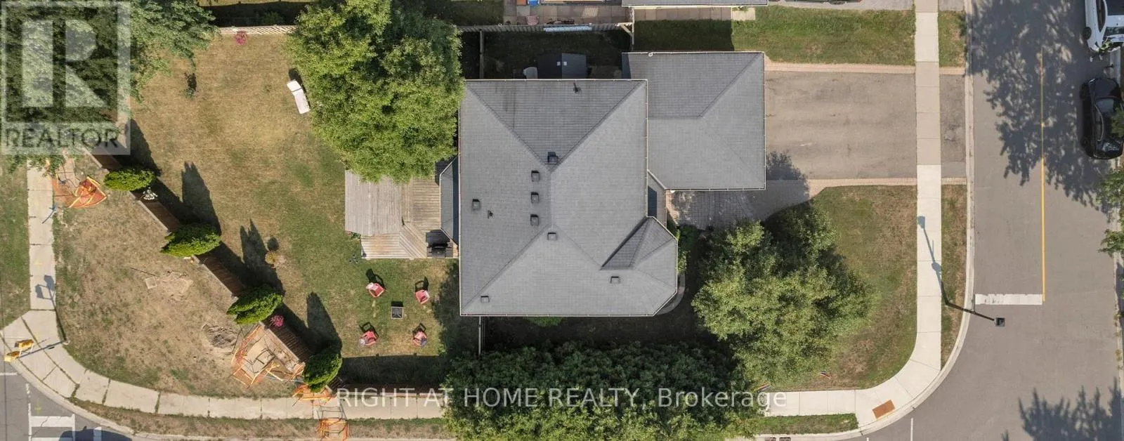 304 RHODES CIRCLE