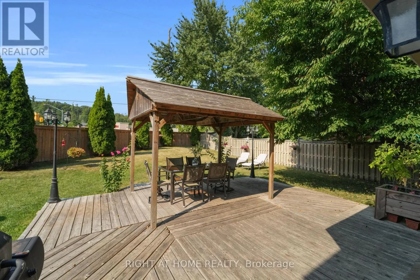 304 RHODES CIRCLE
