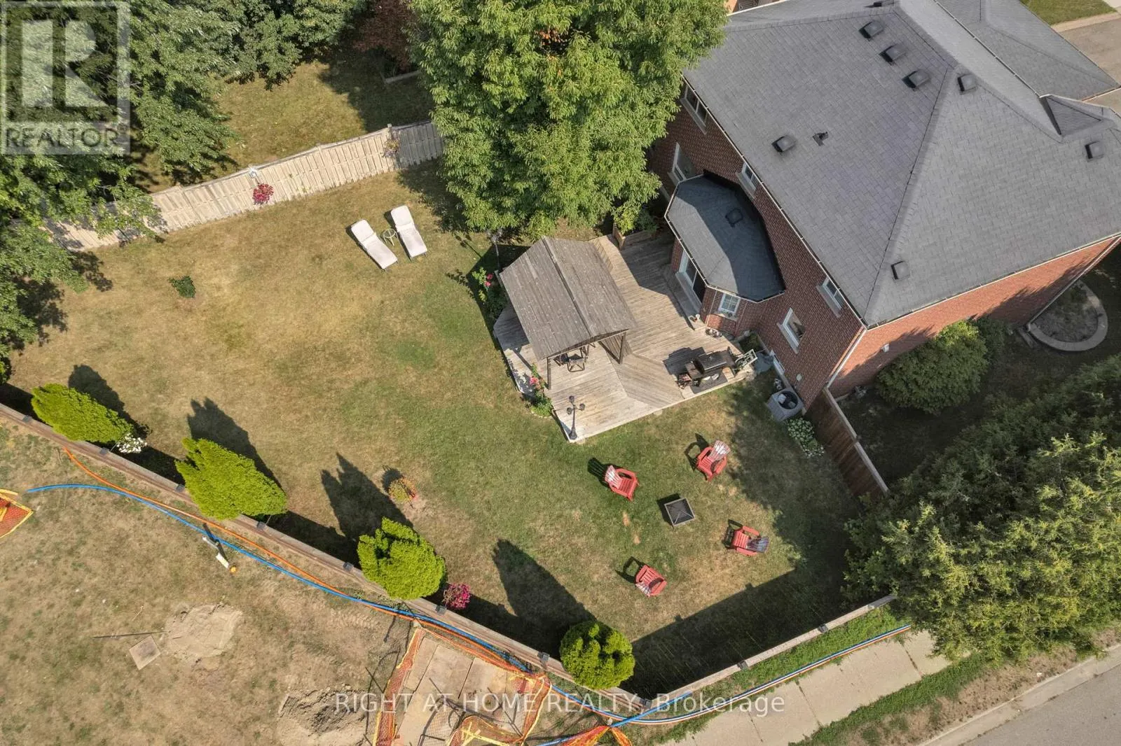 304 RHODES CIRCLE