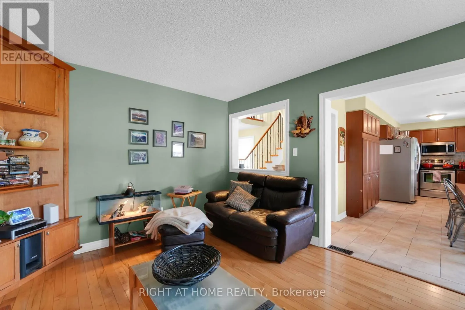 304 RHODES CIRCLE