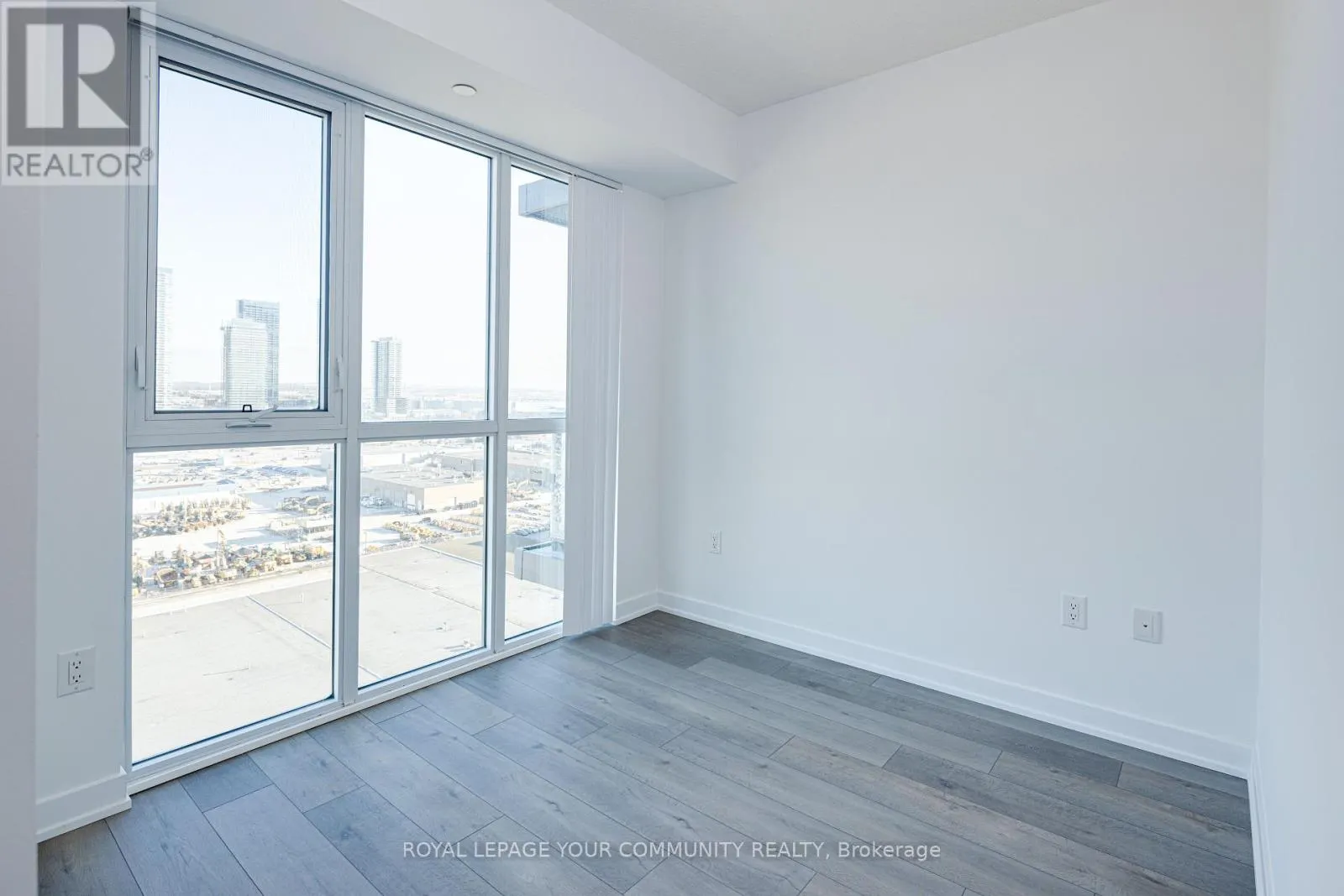 1801 - 38 HONEYCRISP CRESCENT