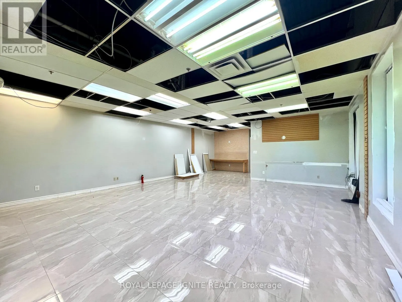 3 - 80 TRAVAIL ROAD