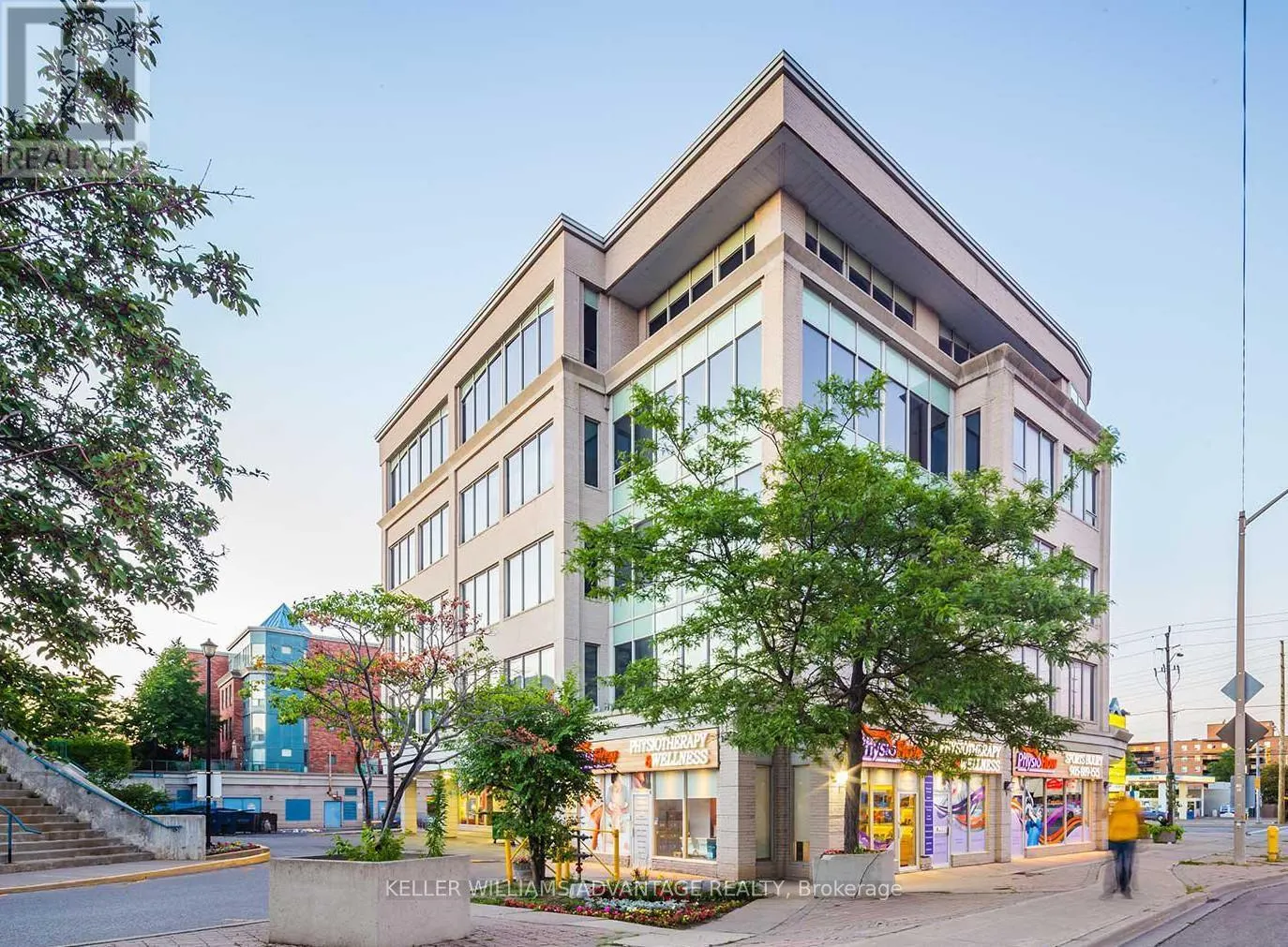306 - 7368 YONGE STREET