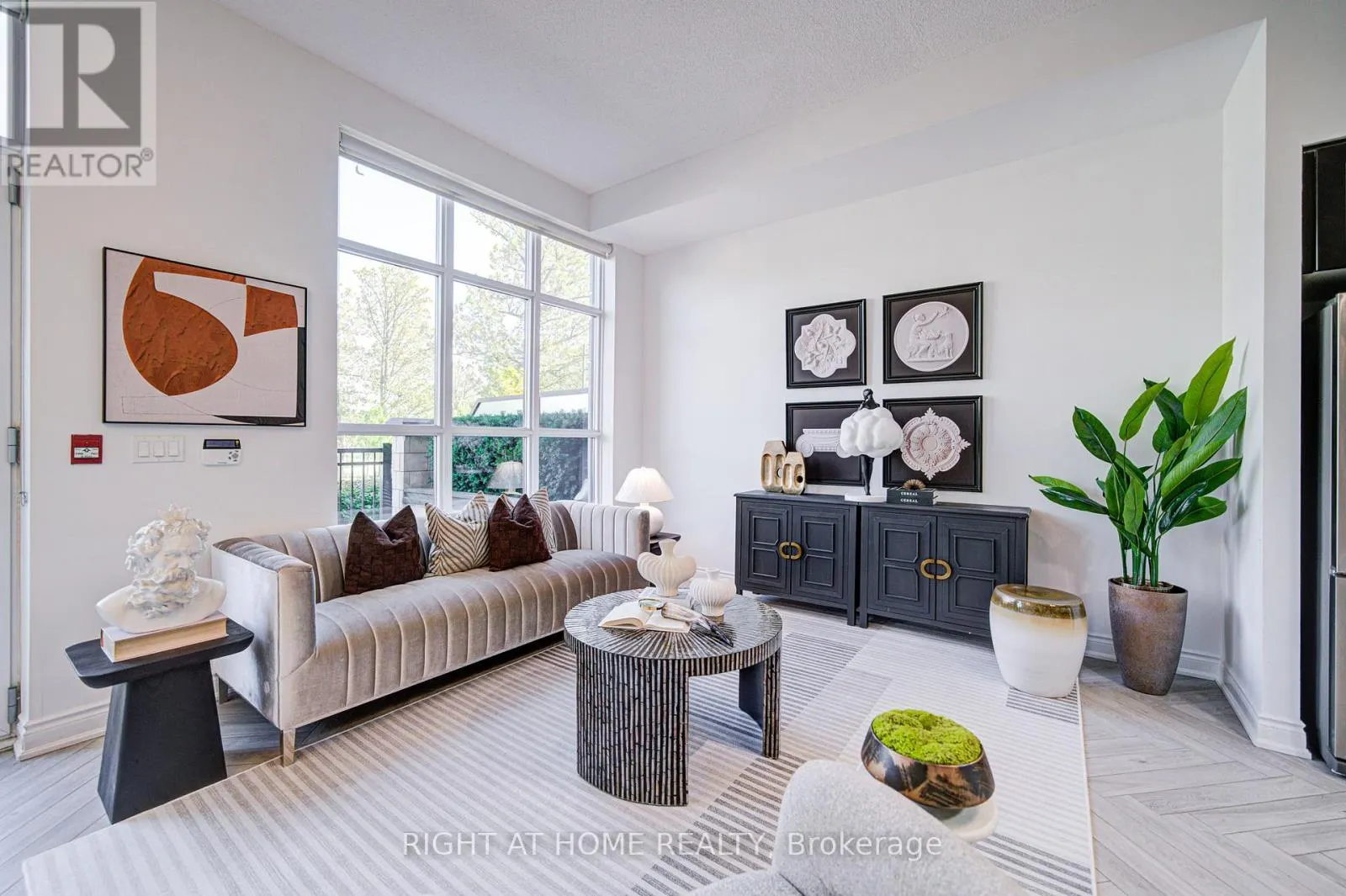 C103 - 38 CEDARLAND DRIVE
