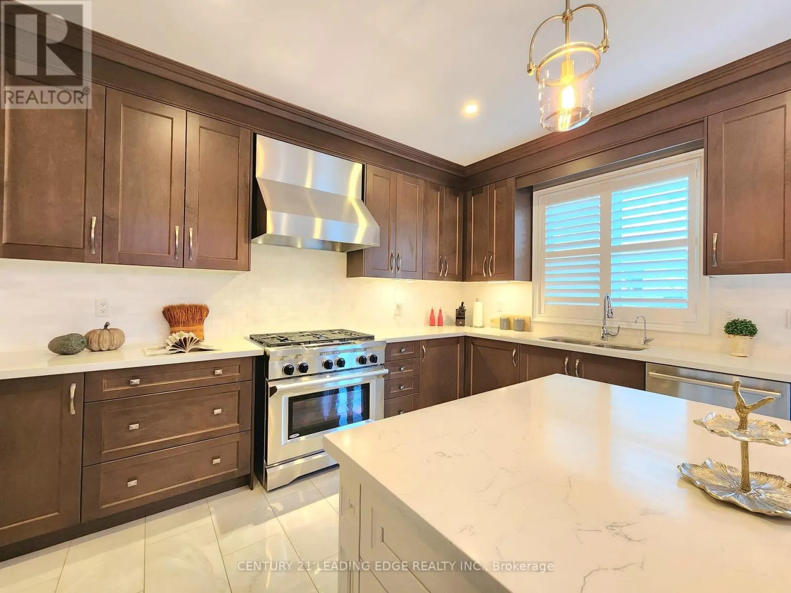 89 GREENSPIRE AVENUE