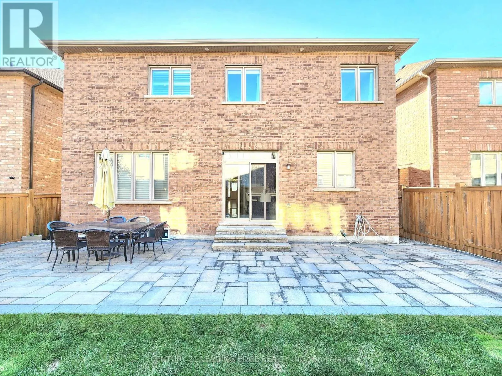 89 GREENSPIRE AVENUE