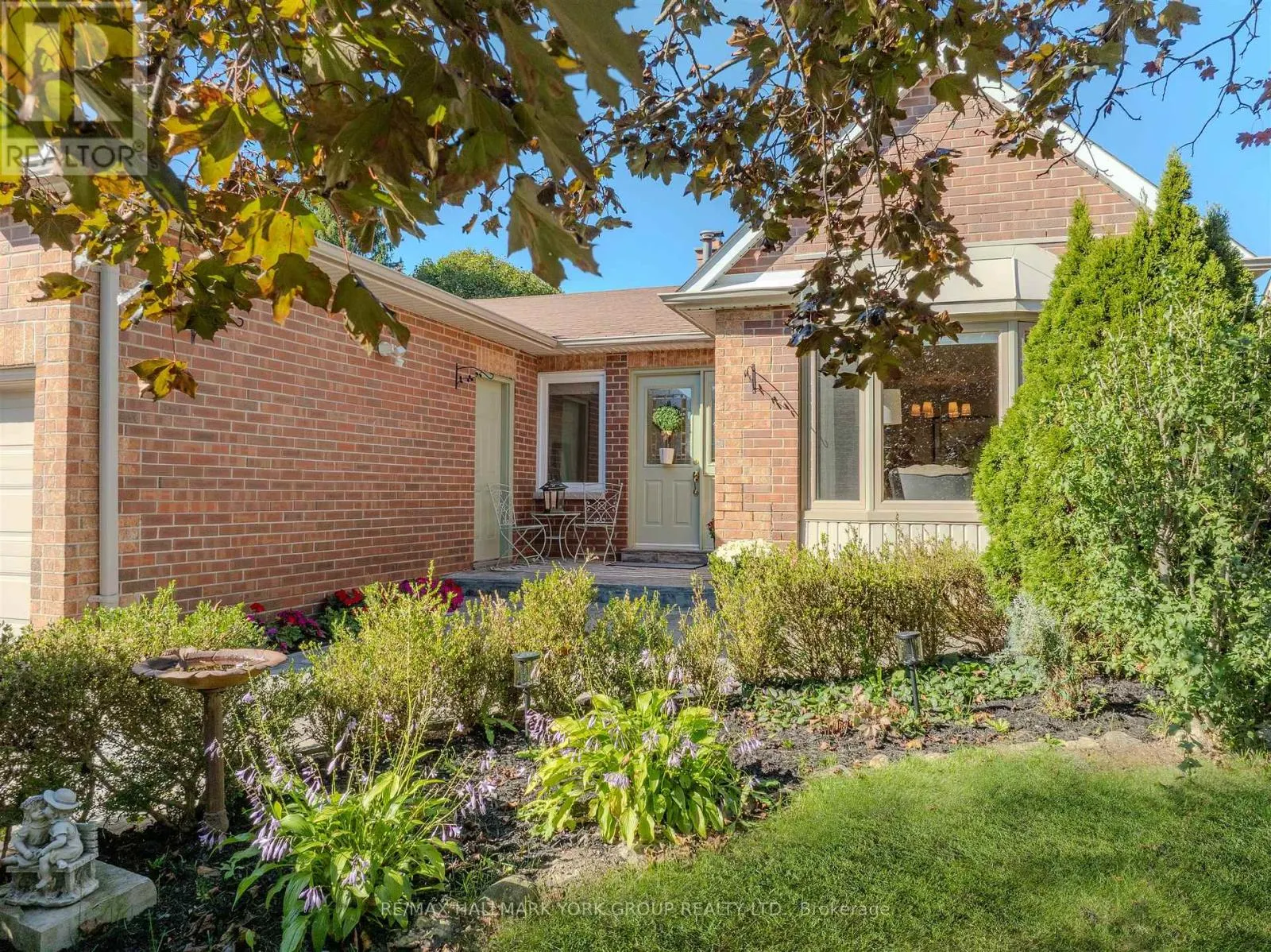 332 JOHN BOWSER CRESCENT