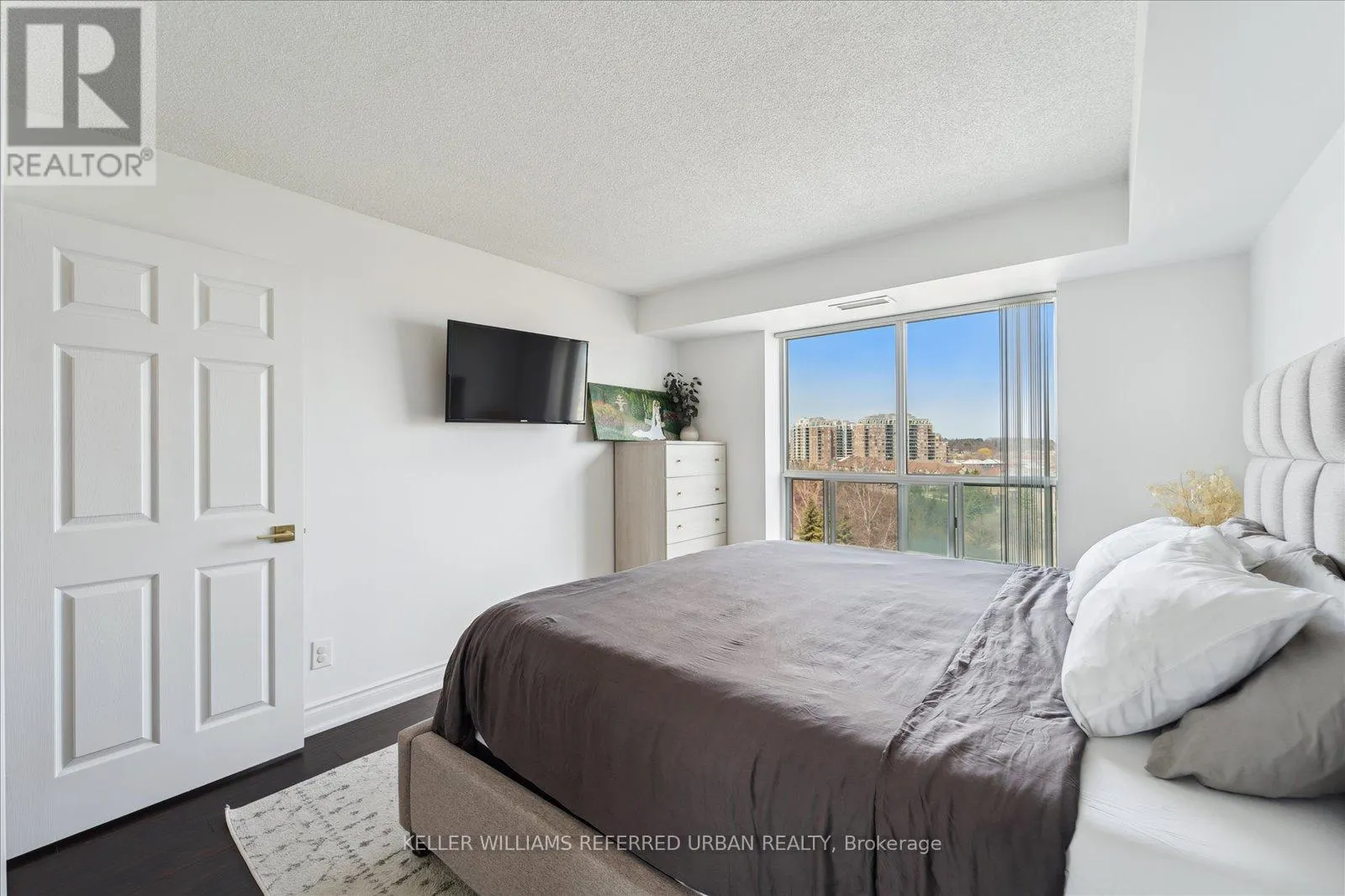 605 - 3 ELLESMERE STREET