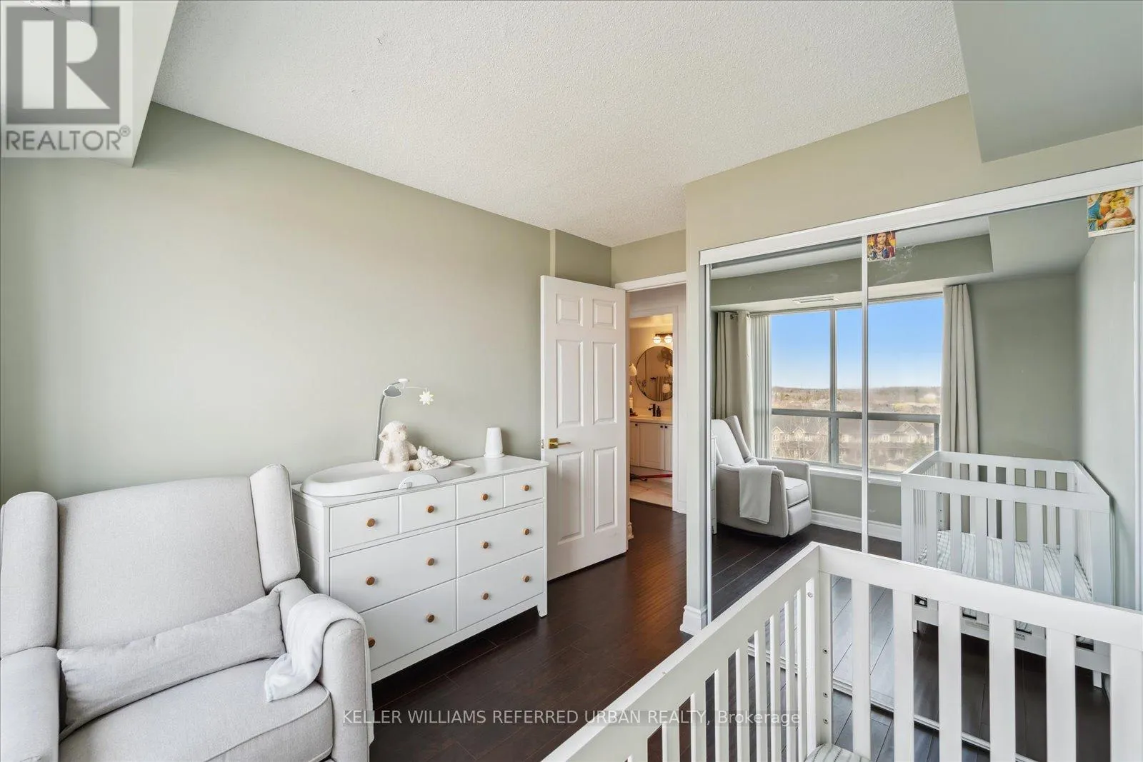 605 - 3 ELLESMERE STREET