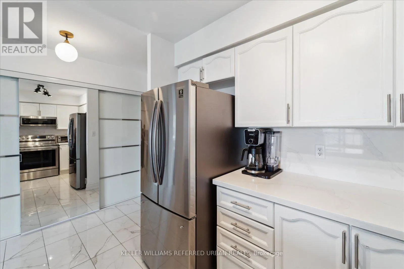605 - 3 ELLESMERE STREET