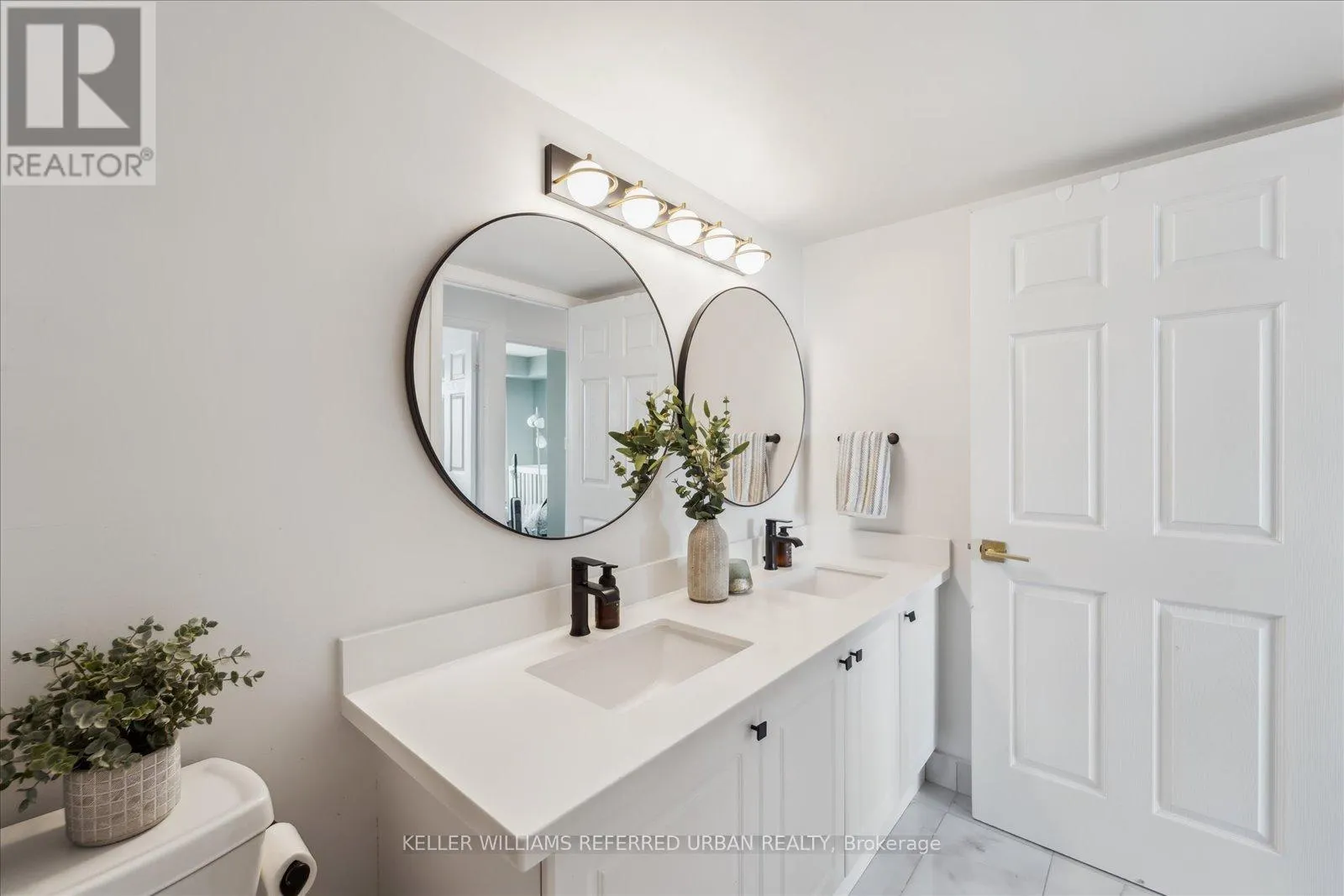 605 - 3 ELLESMERE STREET