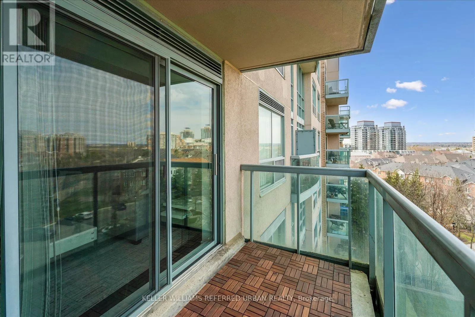 605 - 3 ELLESMERE STREET
