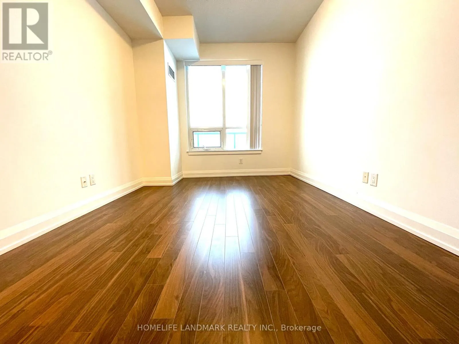 2322 - 7161 YONGE STREET