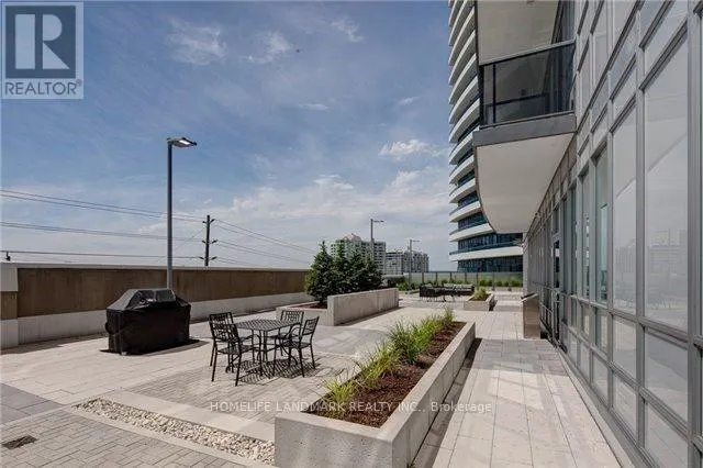 2322 - 7161 YONGE STREET