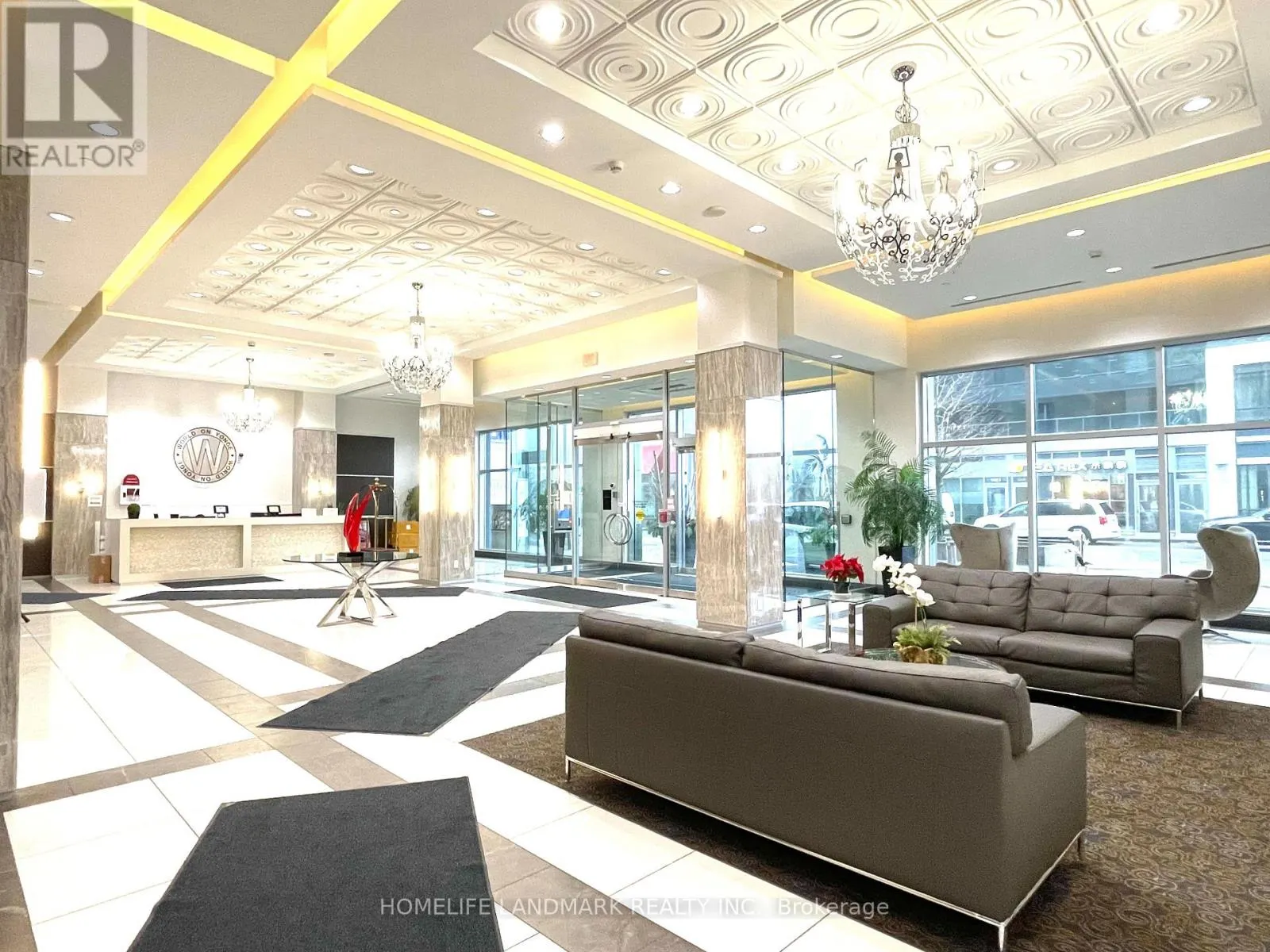 2322 - 7161 YONGE STREET