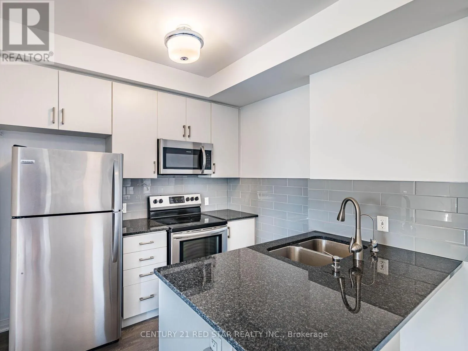 417 - 58 ADAM SELLERS STREET