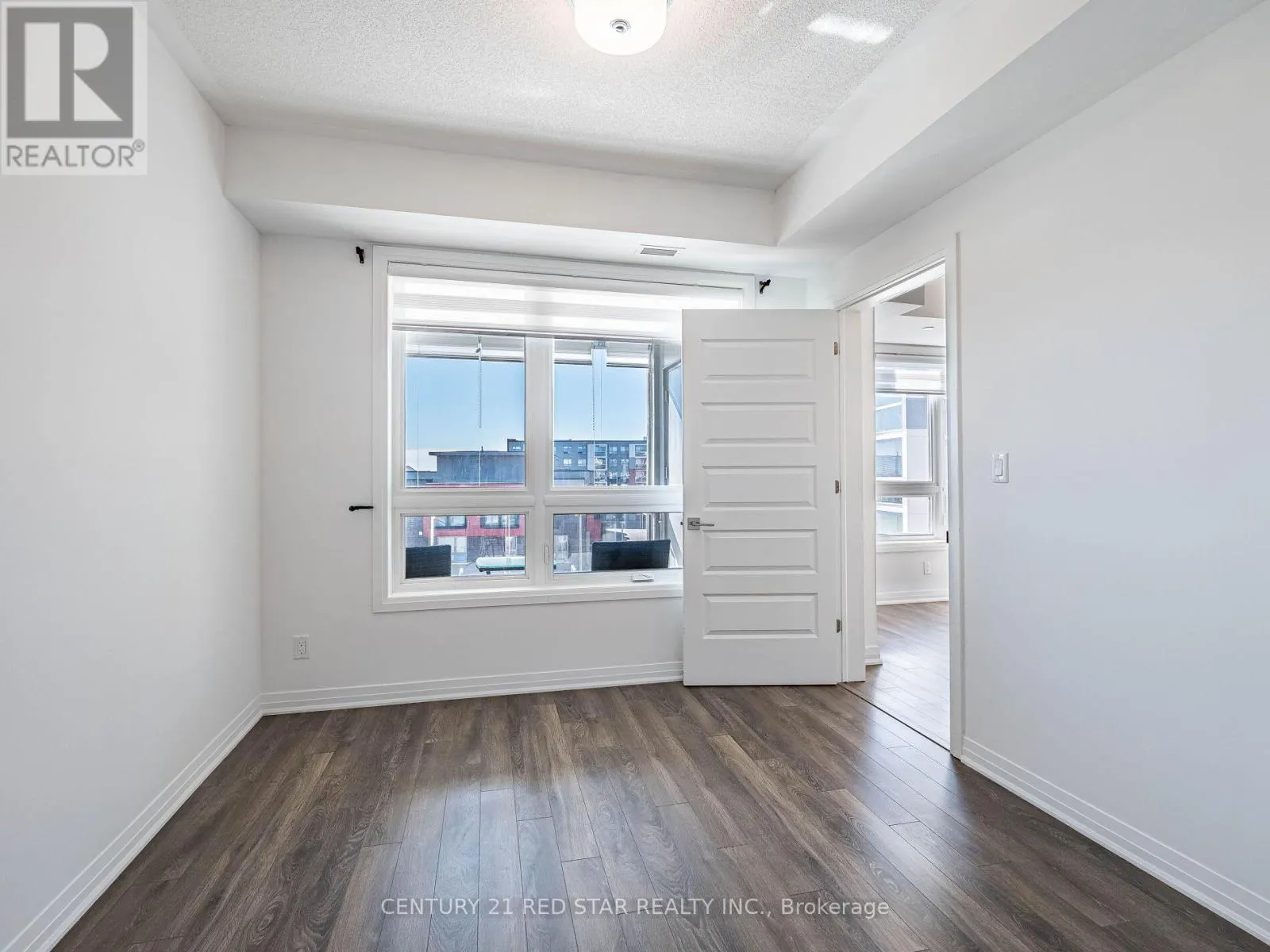 417 - 58 ADAM SELLERS STREET