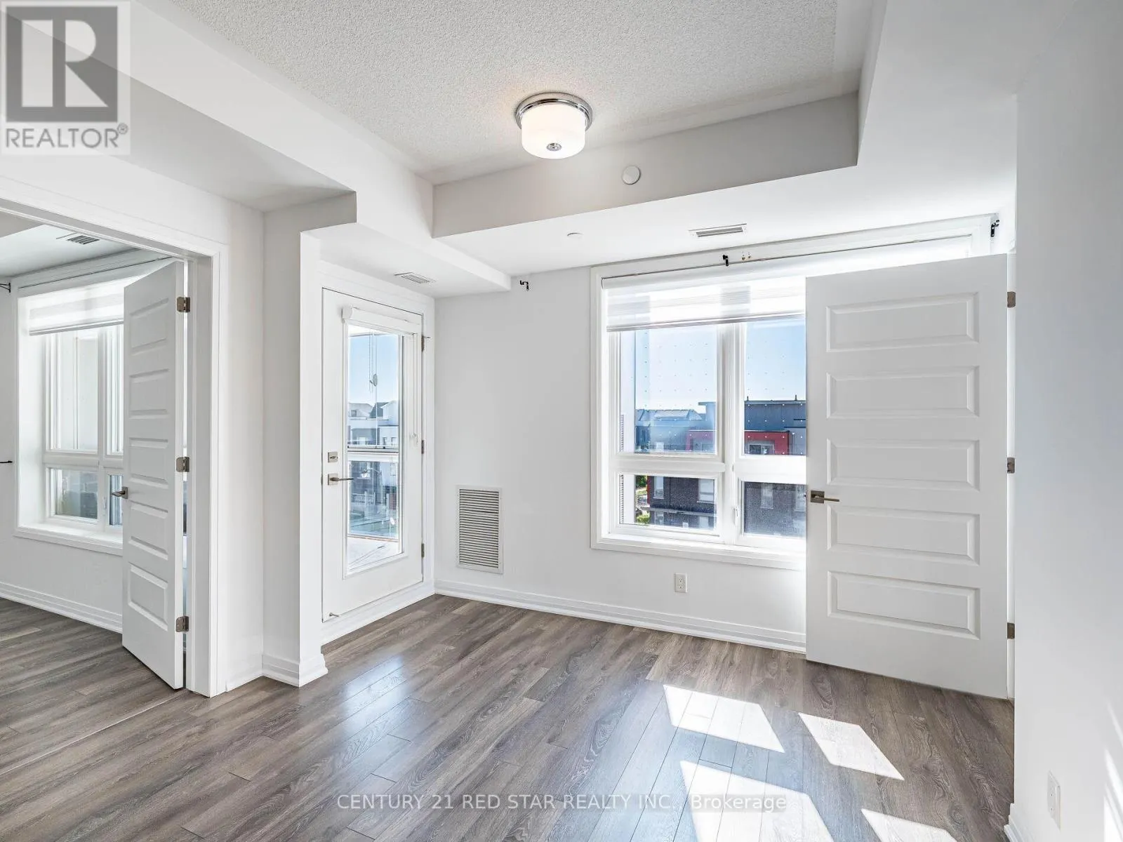 417 - 58 ADAM SELLERS STREET