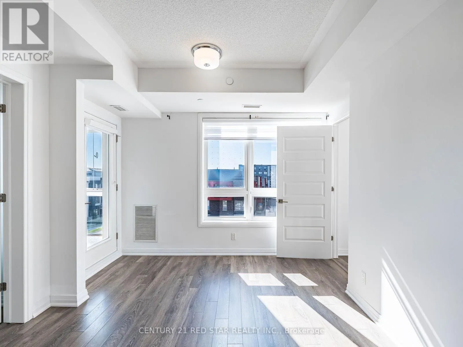 417 - 58 ADAM SELLERS STREET
