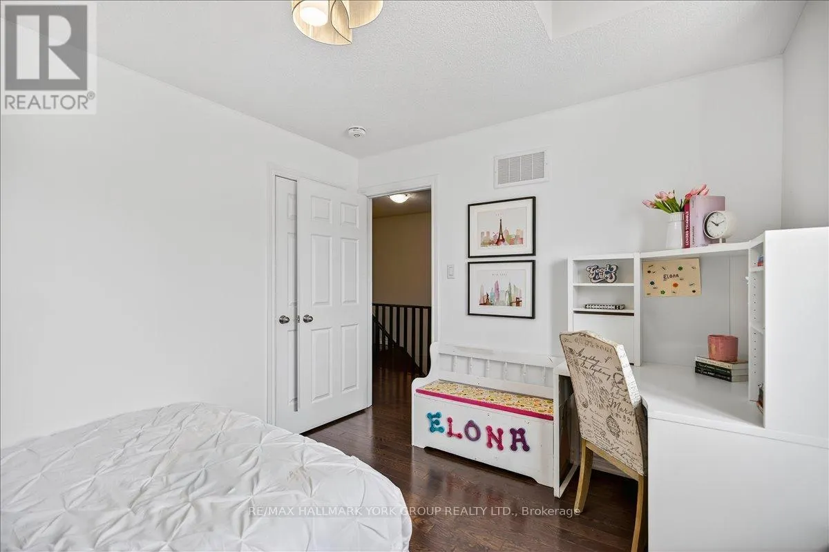 1192 PEELAR CRESCENT