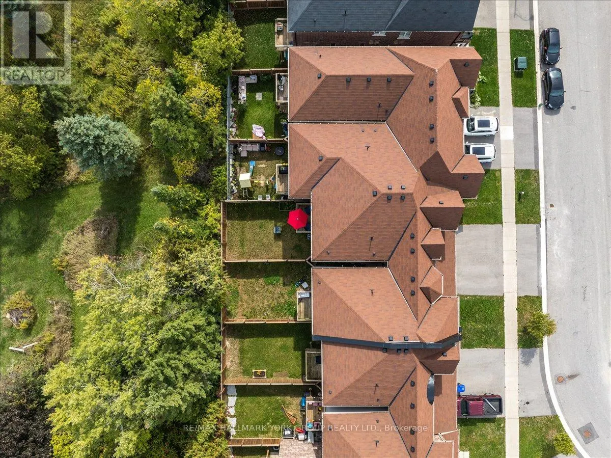 1192 PEELAR CRESCENT