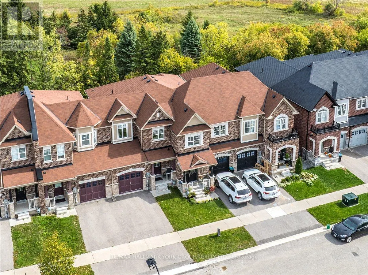 1192 PEELAR CRESCENT