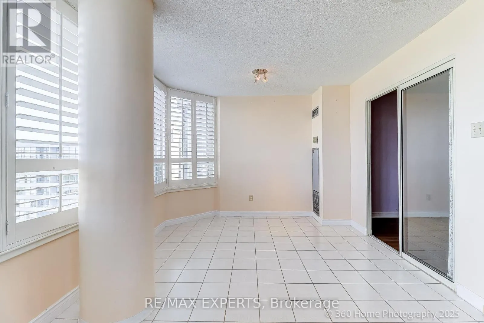 1603 - 7 TOWNSGATE DRIVE