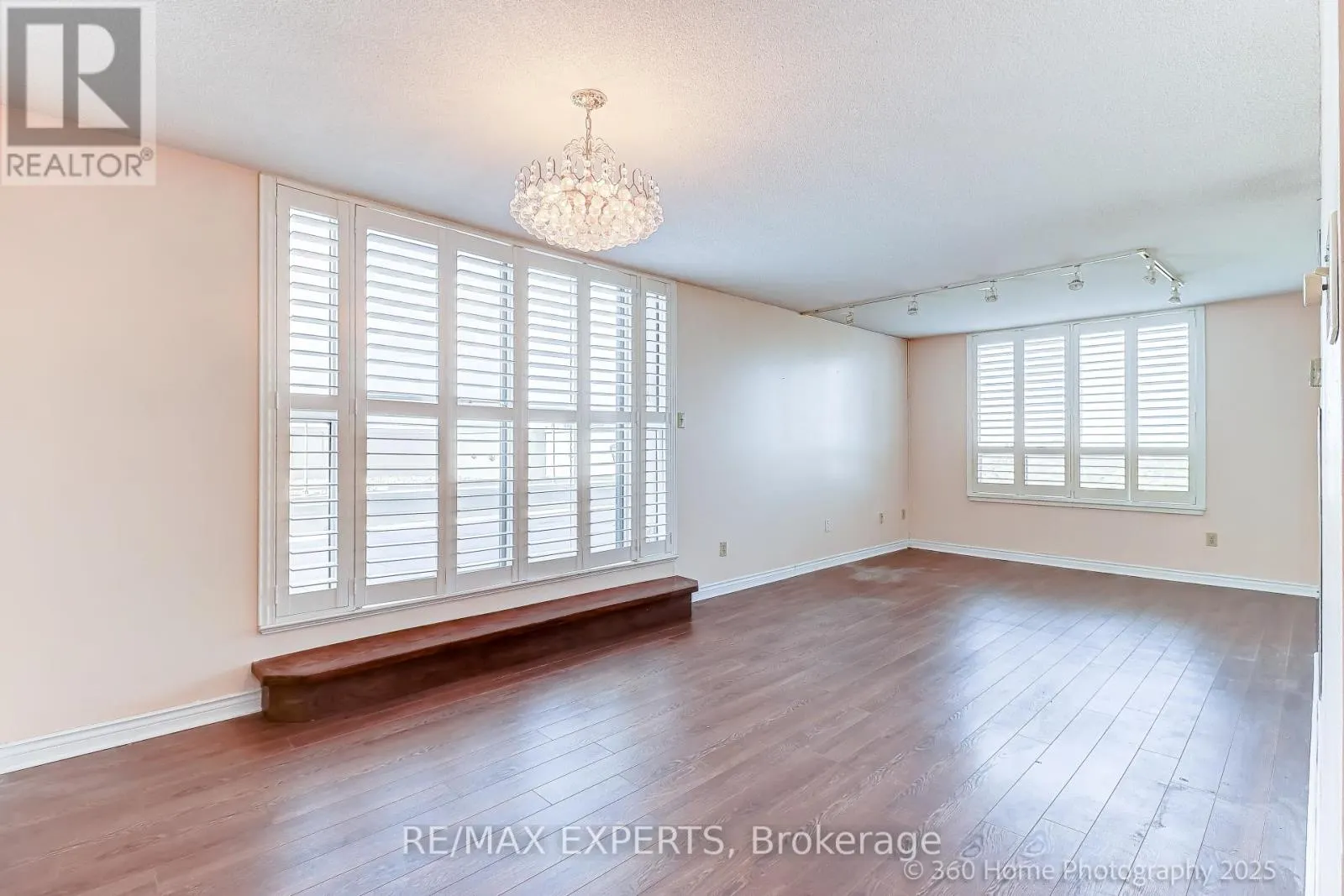 1603 - 7 TOWNSGATE DRIVE