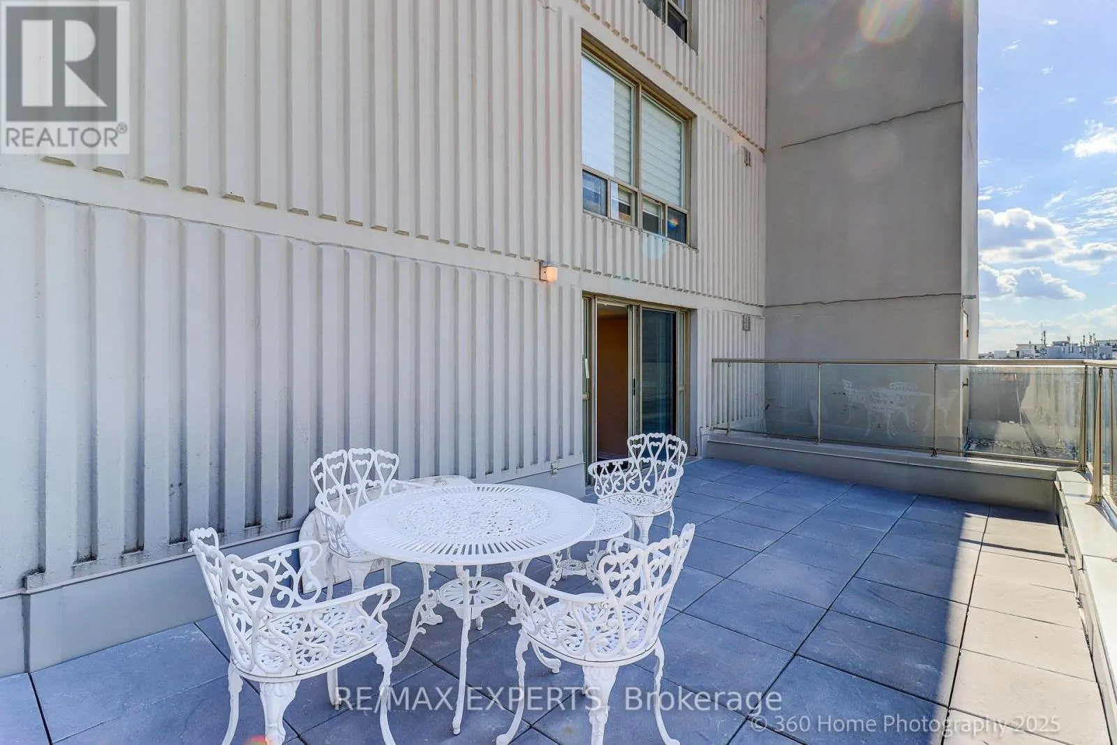 1603 - 7 TOWNSGATE DRIVE