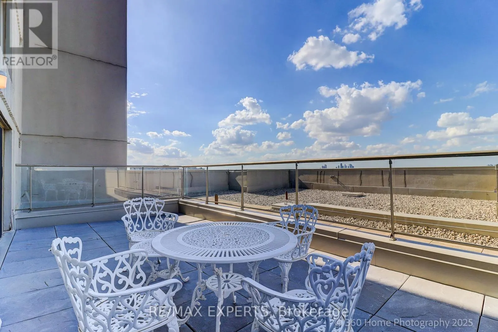 1603 - 7 TOWNSGATE DRIVE