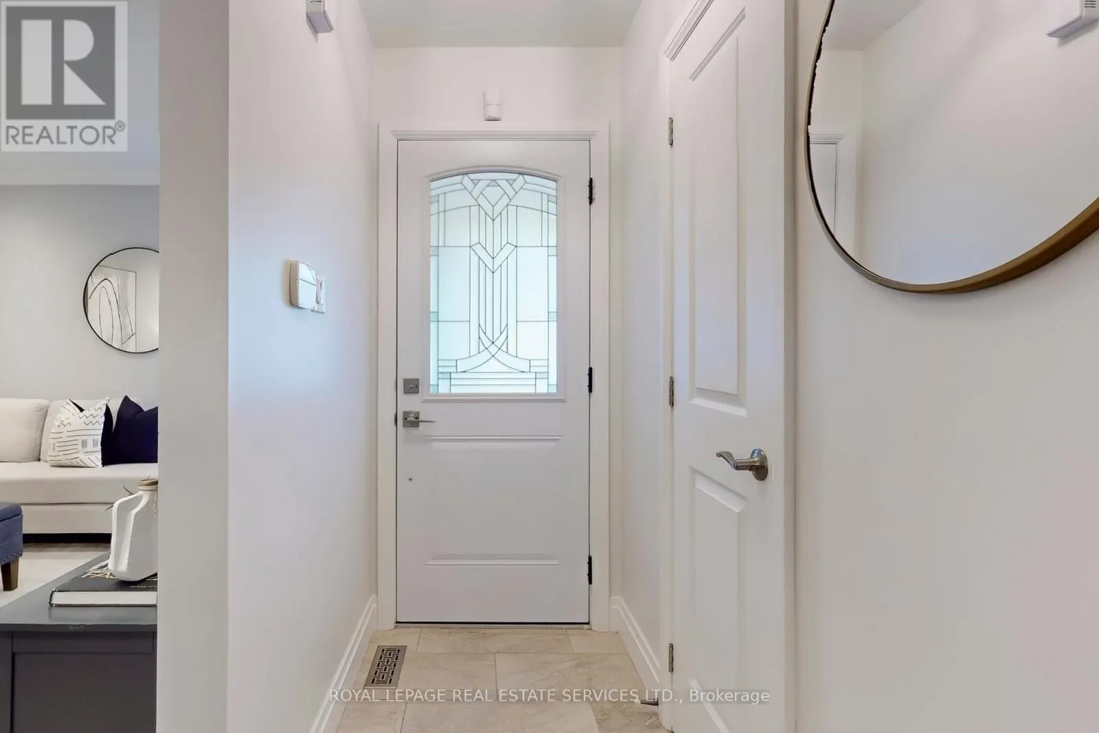28 REJANE CRESCENT