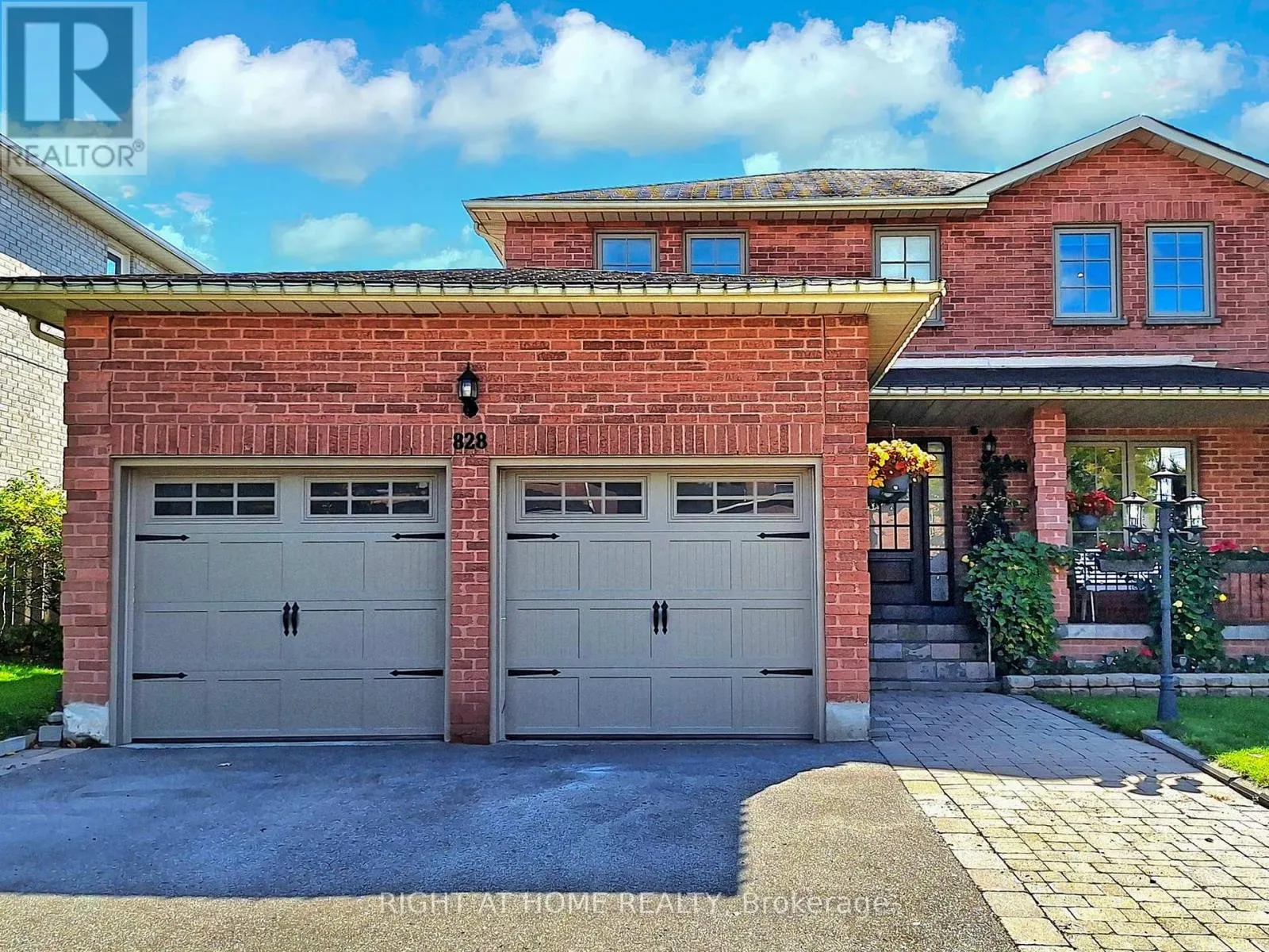 828 LESLIE VALLEY DRIVE