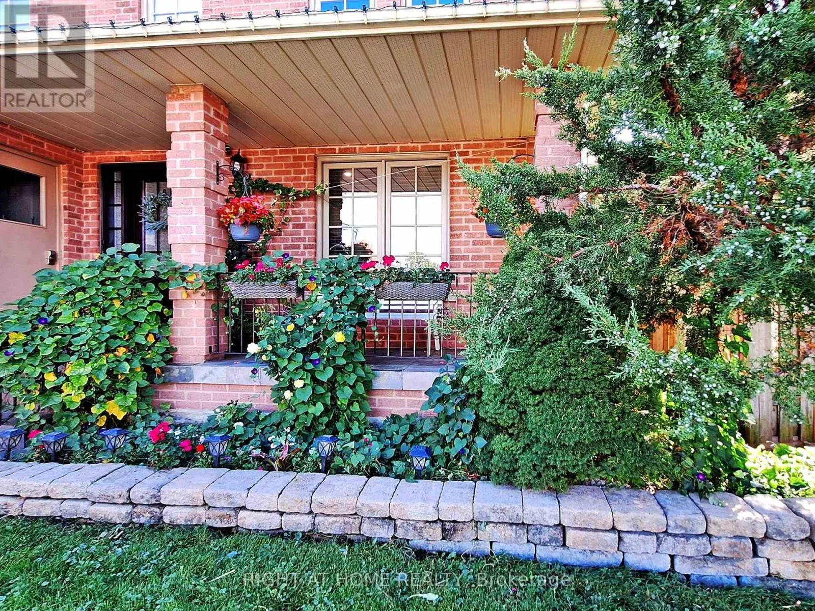 828 LESLIE VALLEY DRIVE
