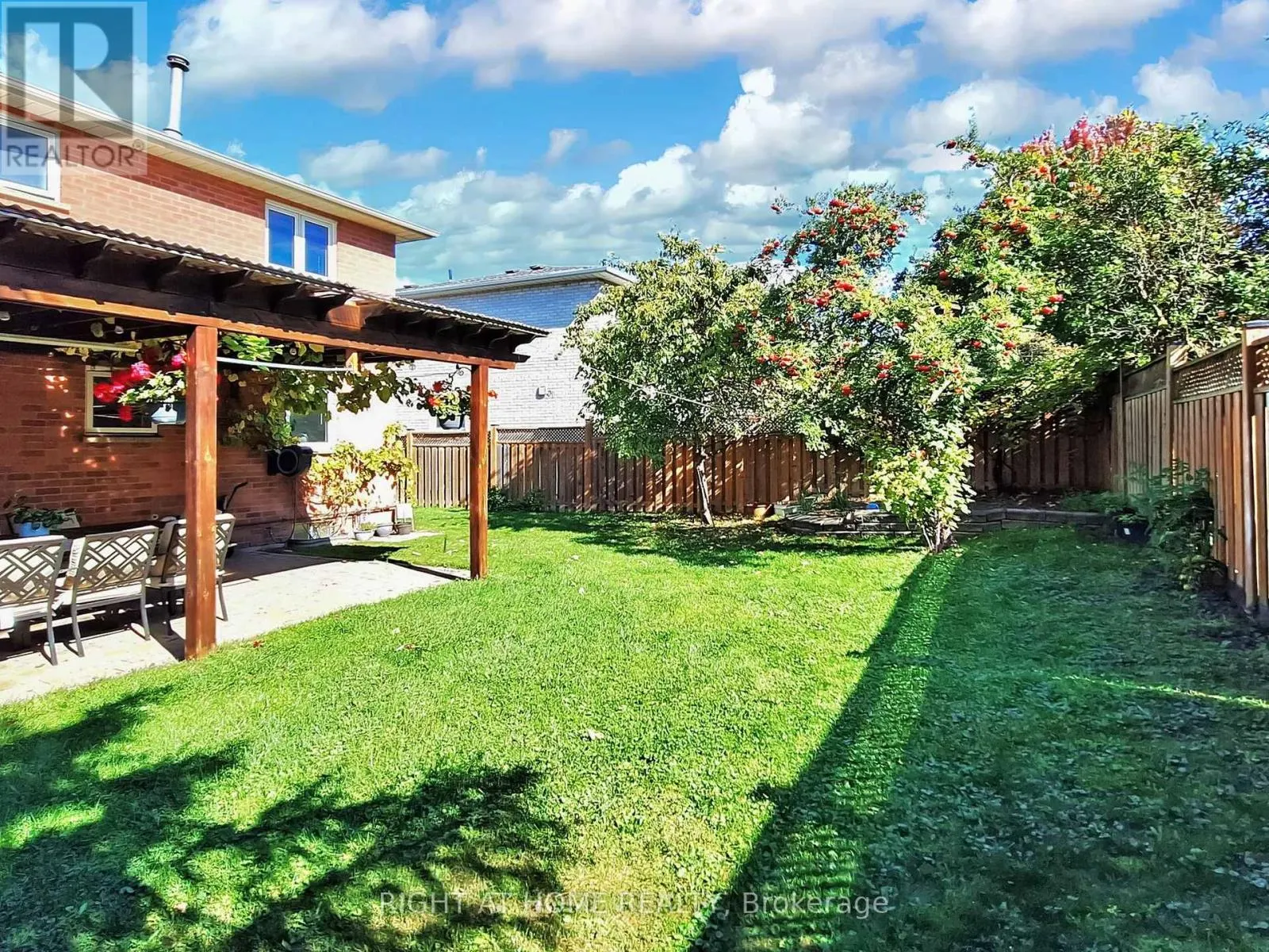 828 LESLIE VALLEY DRIVE
