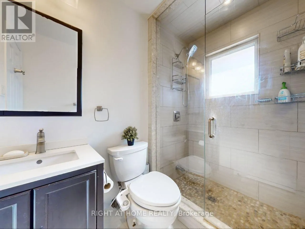 828 LESLIE VALLEY DRIVE