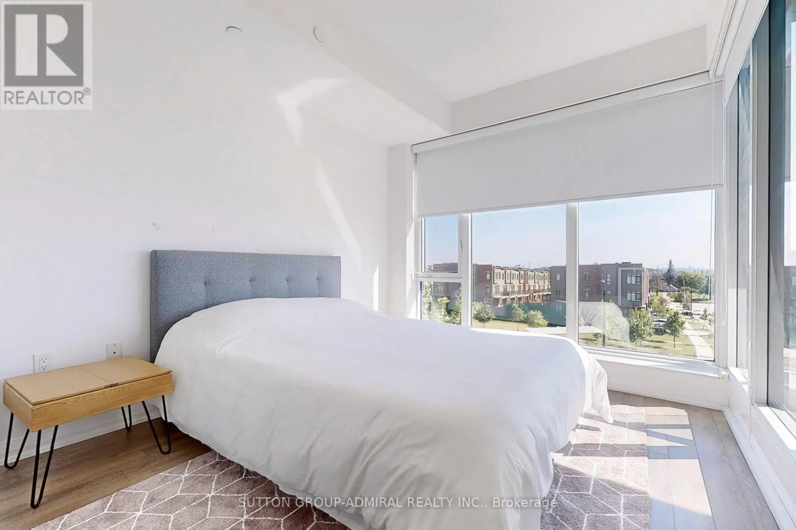 316 - 99 EAGLE ROCK WAY