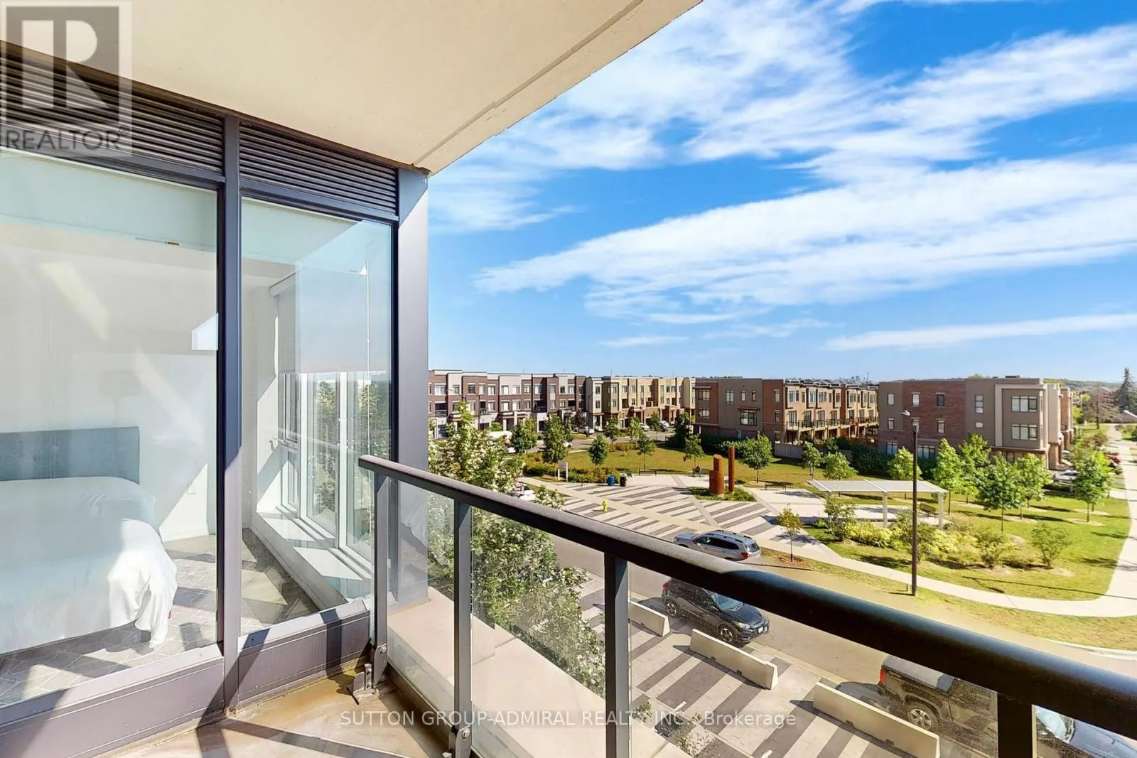 316 - 99 EAGLE ROCK WAY