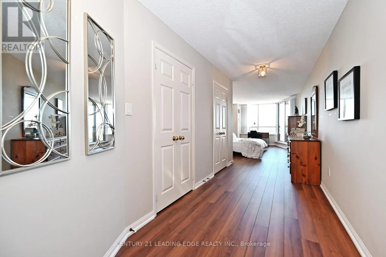 1212 - 610 BULLOCK DRIVE