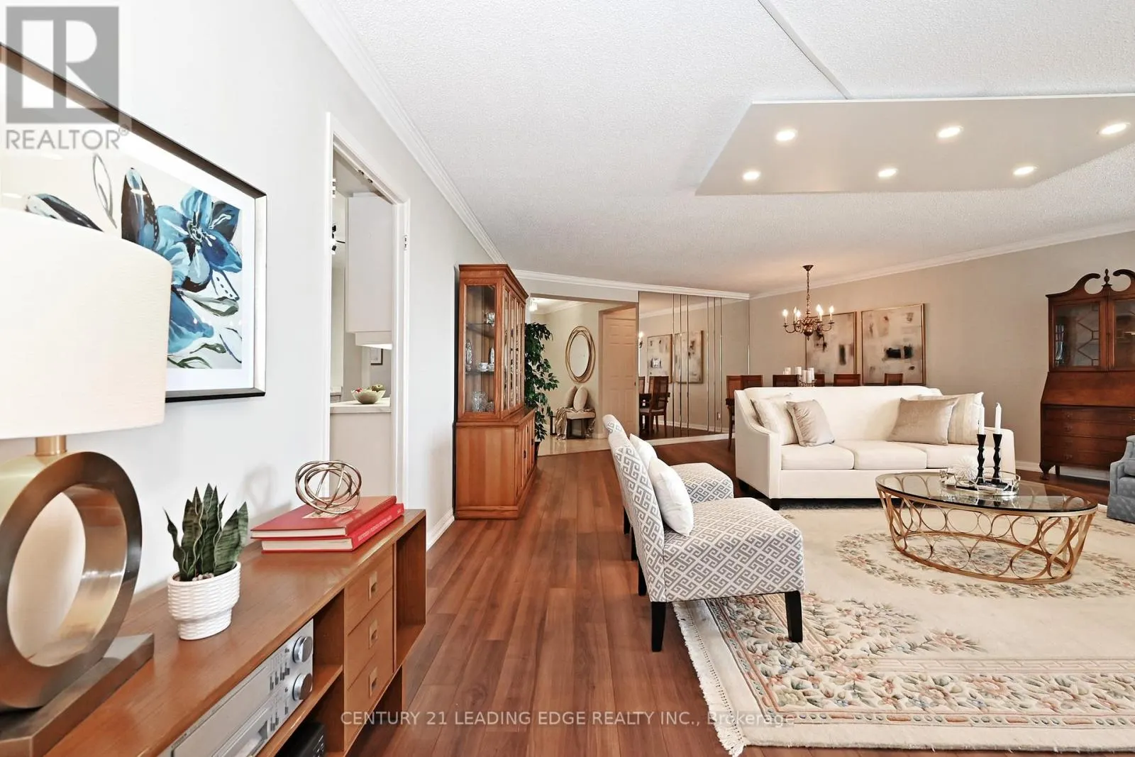 1212 - 610 BULLOCK DRIVE