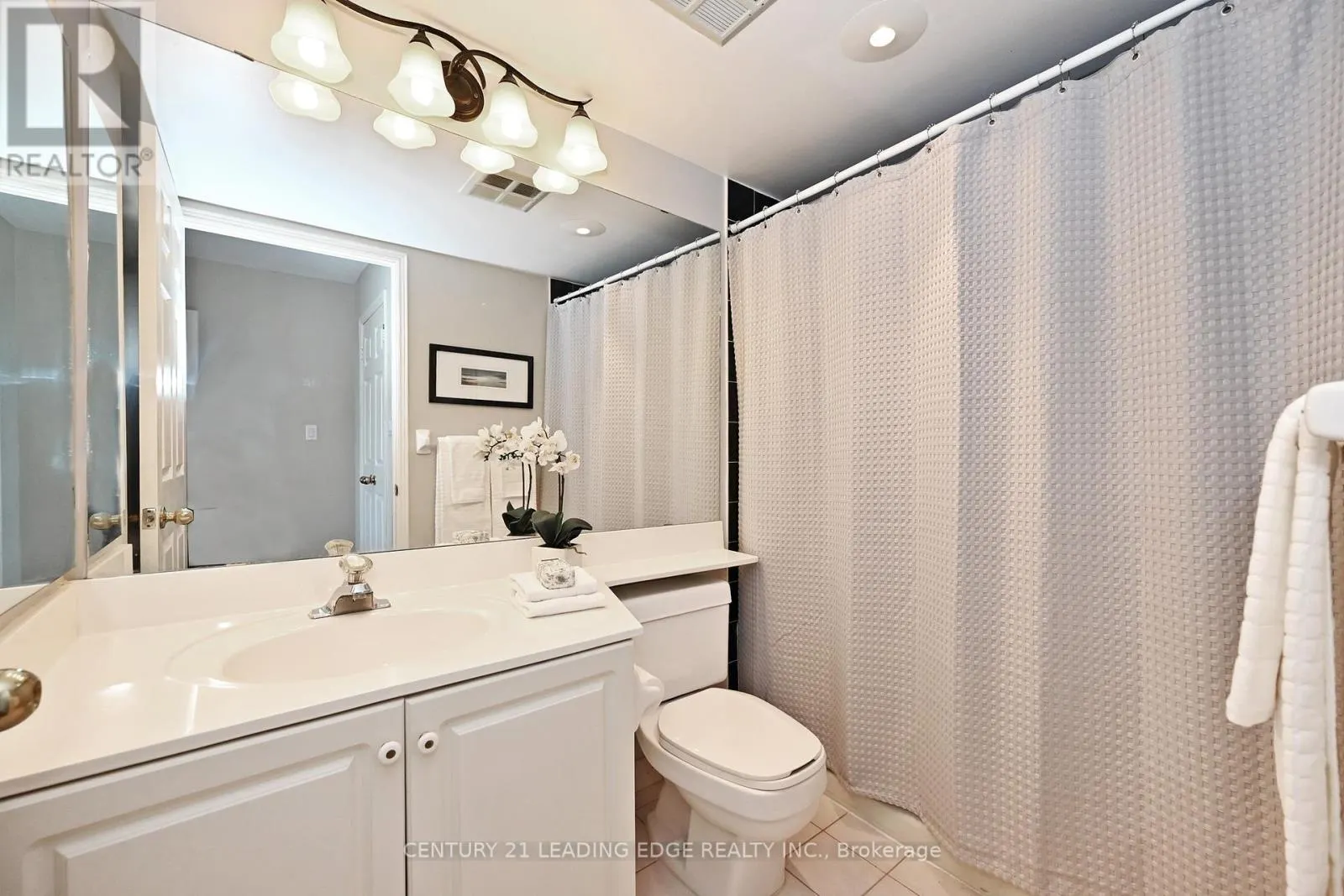 1212 - 610 BULLOCK DRIVE