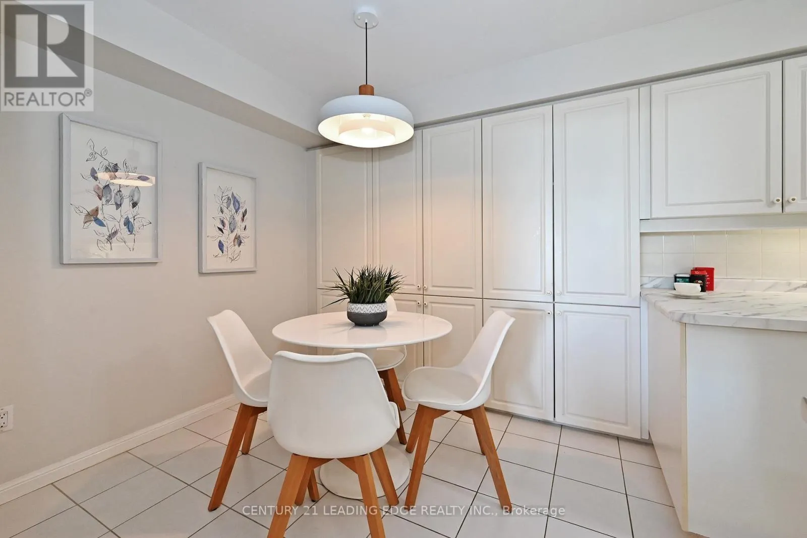 1212 - 610 BULLOCK DRIVE