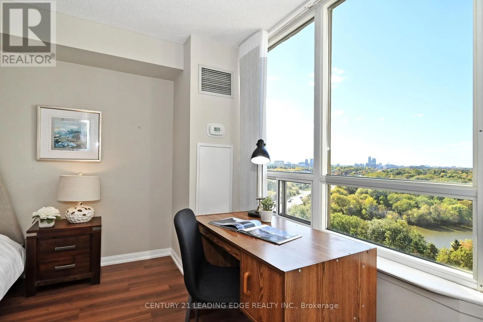 1212 - 610 BULLOCK DRIVE