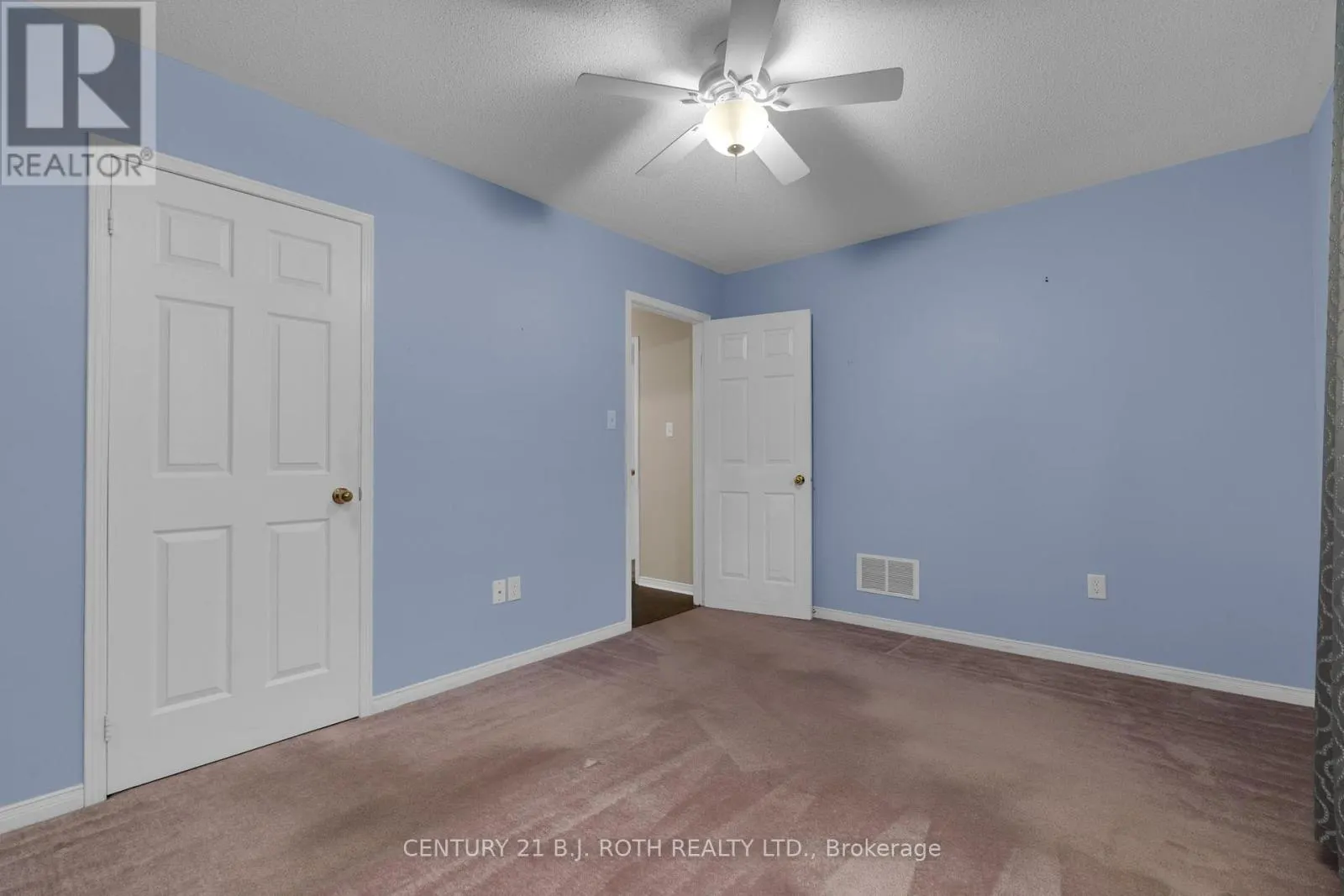 14 STONEMOUNT CRESCENT