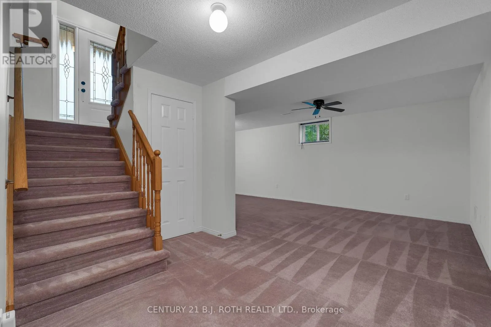14 STONEMOUNT CRESCENT