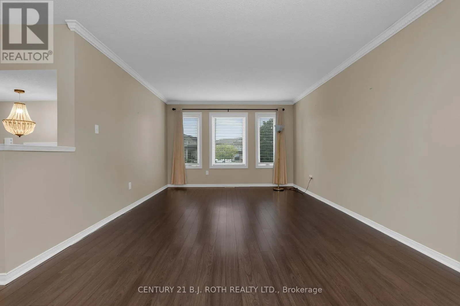 14 STONEMOUNT CRESCENT