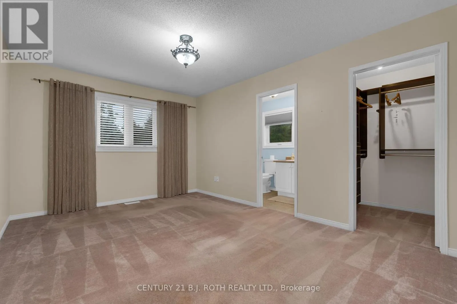 14 STONEMOUNT CRESCENT